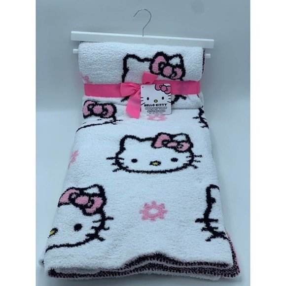Hello Kitty Spring Soft Decorative Reversible Throw Blanket 50” x 70” - Picture 1 of 7